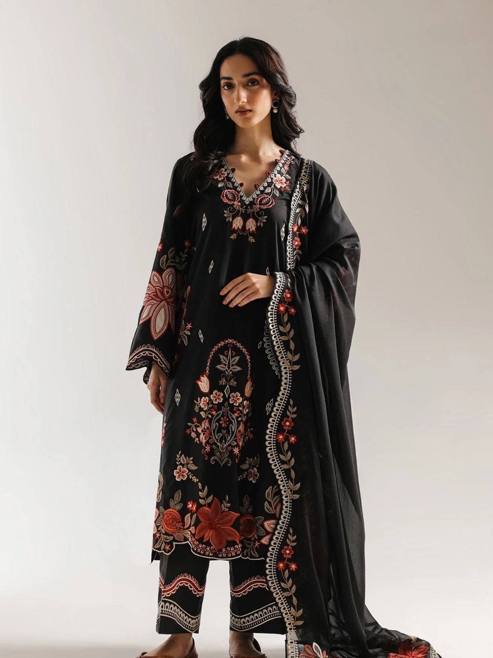 Ethnic by Outfitters Branded Embroidered 3 piece Suit / Medium #pakistanisuit